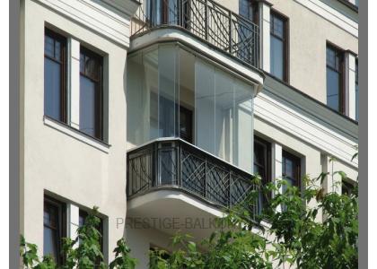Финское безрамное остекление балкона в Малаховке