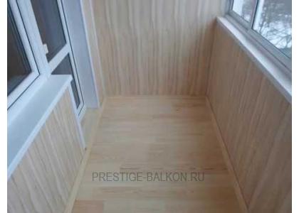 Теплое остекление балкона пластиковыми окнами со змеевидным водяным теплым полом в Малаховке