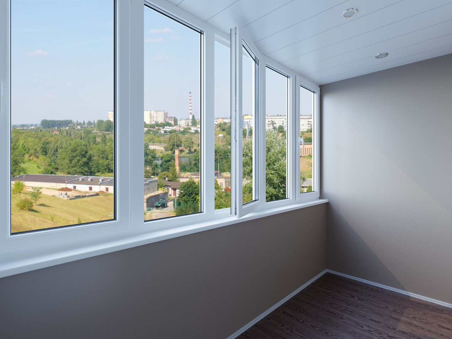 Тёплое остекление балконов пластиком и отделкой гипсокартоном в Малаховке