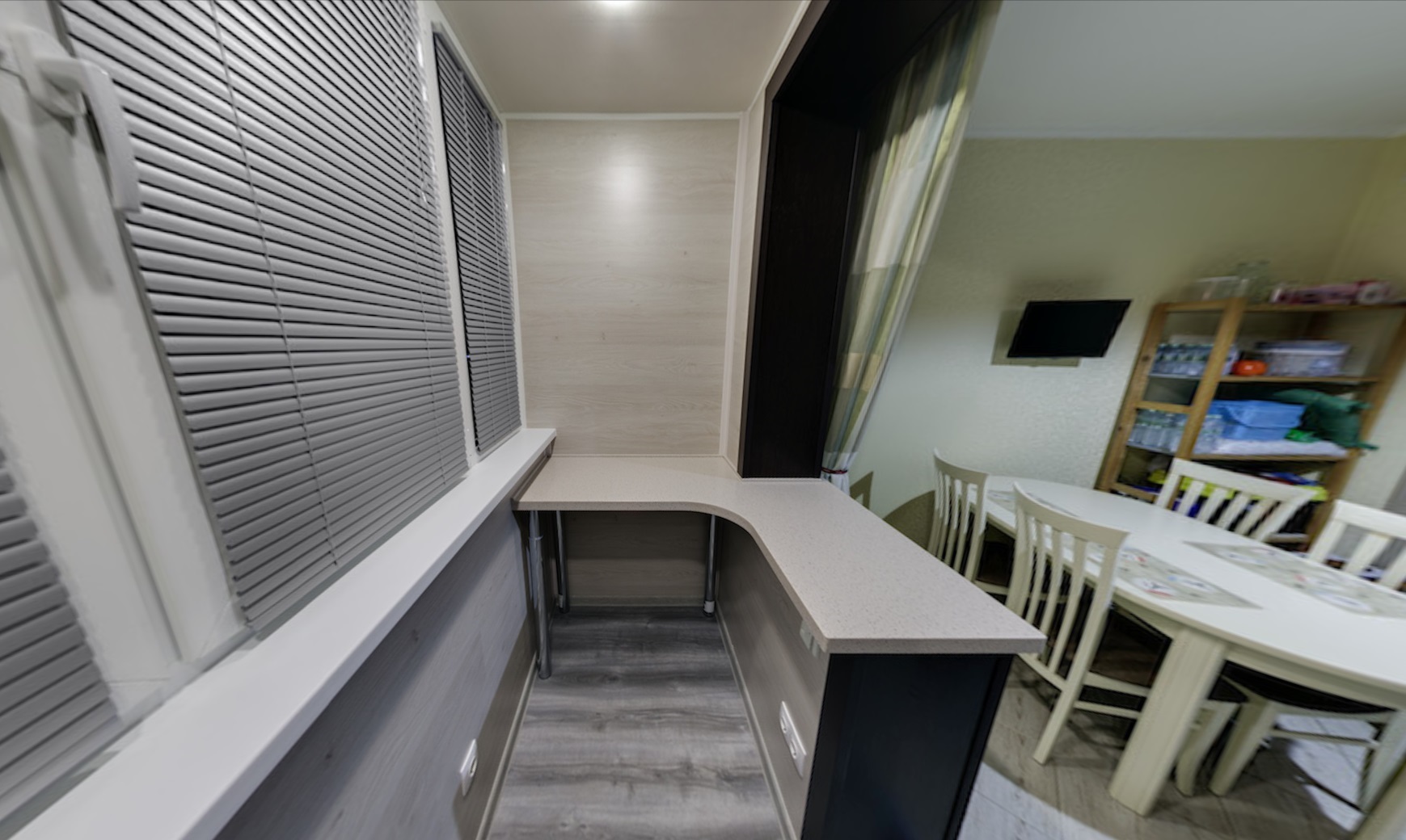 Тёплое остекление балкона профилем Rehau Grazio с утеплением и объединением с комнатой в Малаховке