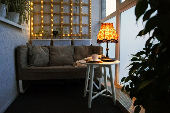 Настольное освещение лоджии в Малаховке