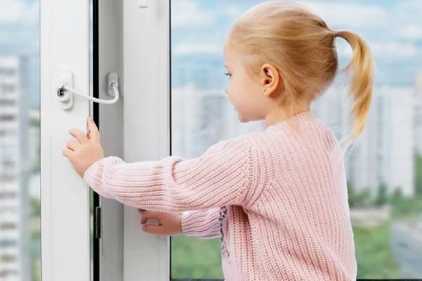 Остекление балконов в Малаховке